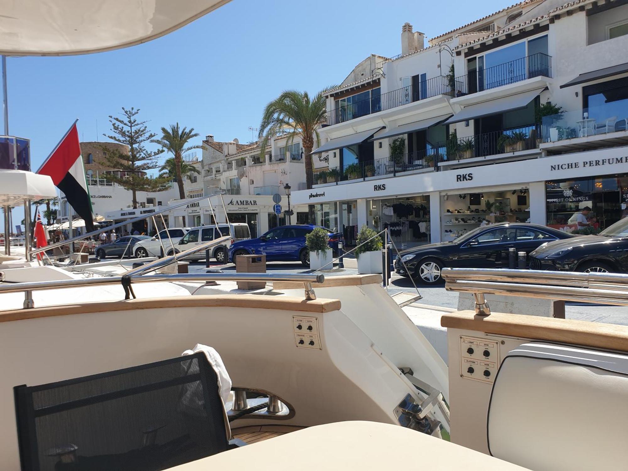 ホテル Super Yacht Located In Puerto Banus マルベーリャ エクステリア 写真